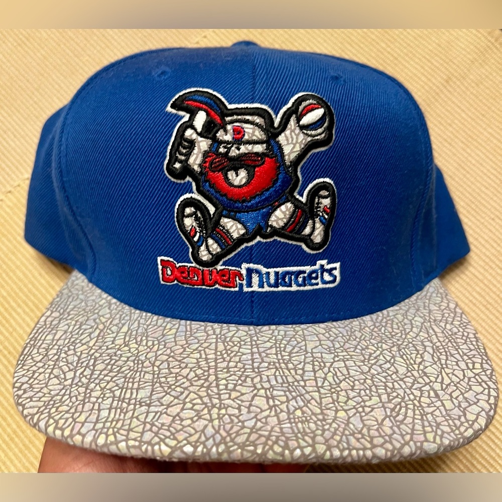 Denver Nuggets - Mitchell & Ness Blue Cap with Red Snapback